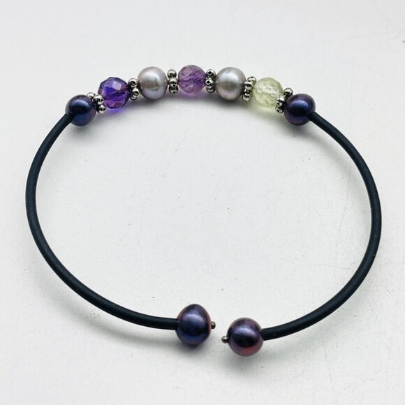 Beaded Memory Wire Bracelet Purple Beads Faux Pearls Modern Fashion Jewelry - Picture 2 of 6